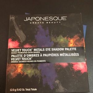 Japonesque Color Velvet Touch Metals Eyeshadow 🎨